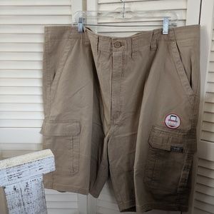 New Shorts Mens Cargo sz 46